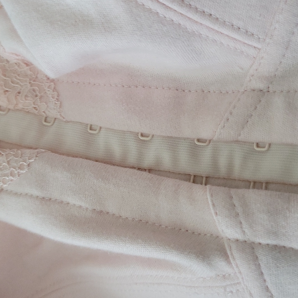 Bra - Picture 3 of 4